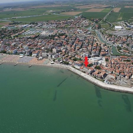 Penthouse Attico Mara Lägenhet Caorle Exteriör bild